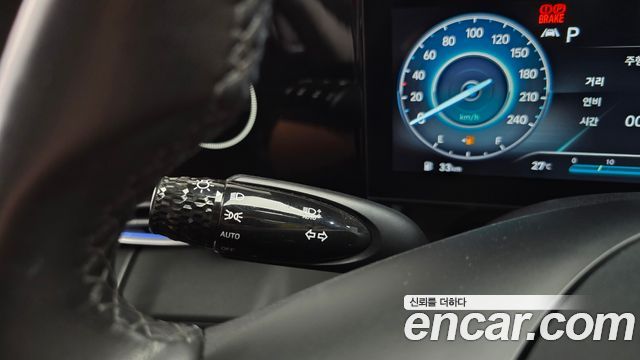 Hyundai AVANTE 2021 — photo 25