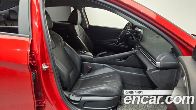 Hyundai AVANTE 2021 — photo 16
