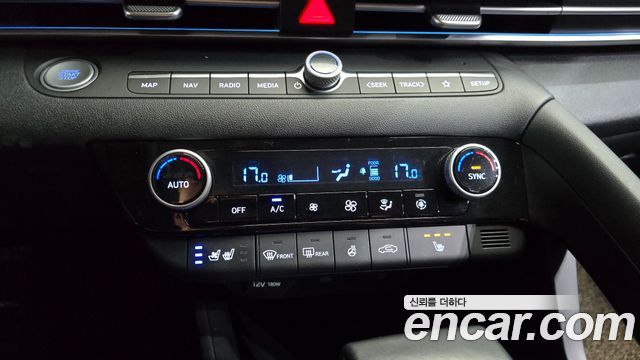 Hyundai AVANTE 2021 — photo 28