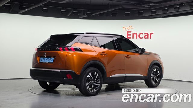 Peugeot 2008 2022 — photo 2