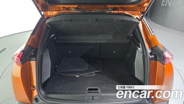 Peugeot 2008 2022 — photo 30