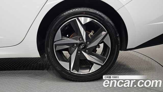 Hyundai AVANTE 2022 — photo 7