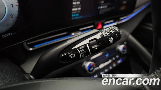 Hyundai AVANTE 2022 — photo 31