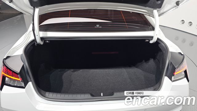 Hyundai AVANTE 2022 — photo 34