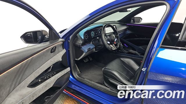 Hyundai AVANTE 2022 — photo 13