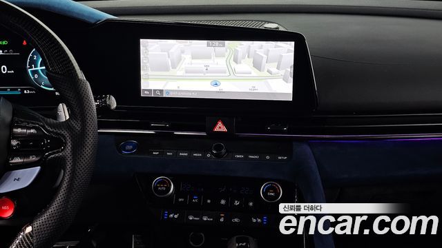 Hyundai AVANTE 2022 — photo 25