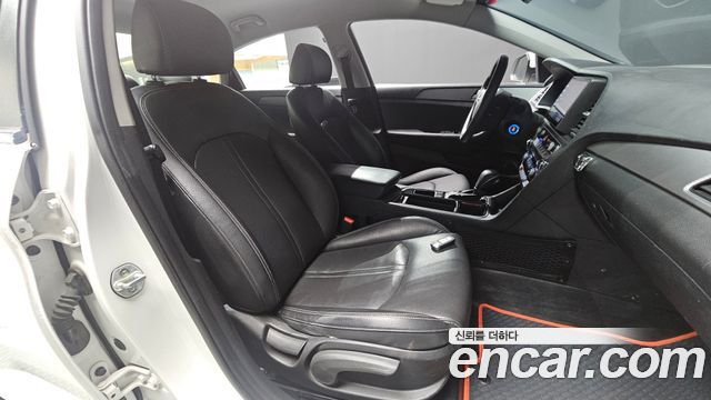 Hyundai Sonata 2019 — photo 16