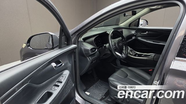 Hyundai Santafe 2023 — photo 13