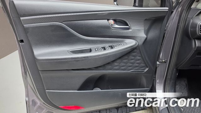 Hyundai Santafe 2023 — photo 14