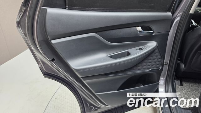 Hyundai Santafe 2023 — photo 15