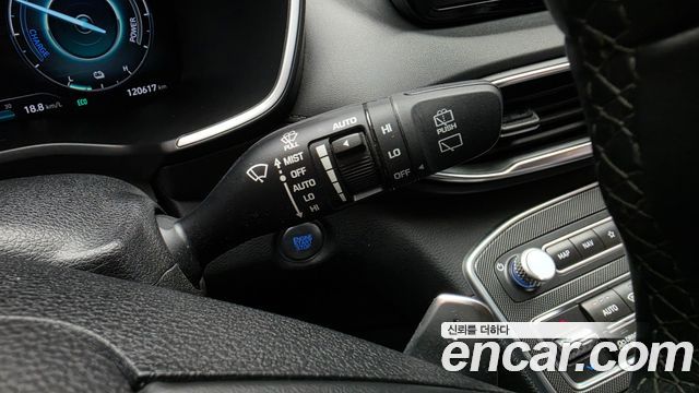 Hyundai Santafe 2023 — photo 30