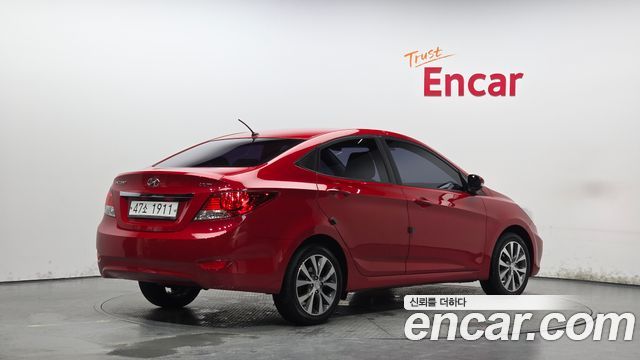 Hyundai Accent 2014 — photo 2