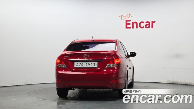 Hyundai Accent 2014 — photo 4