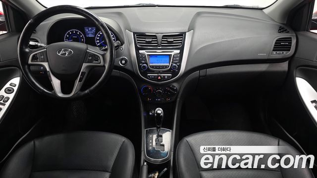 Hyundai Accent 2014 — photo 10