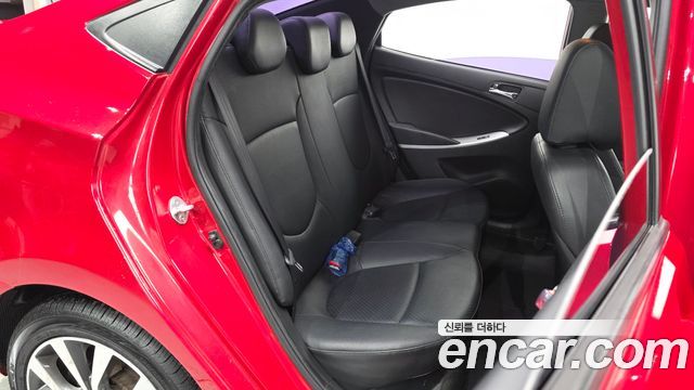 Hyundai Accent 2014 — photo 17