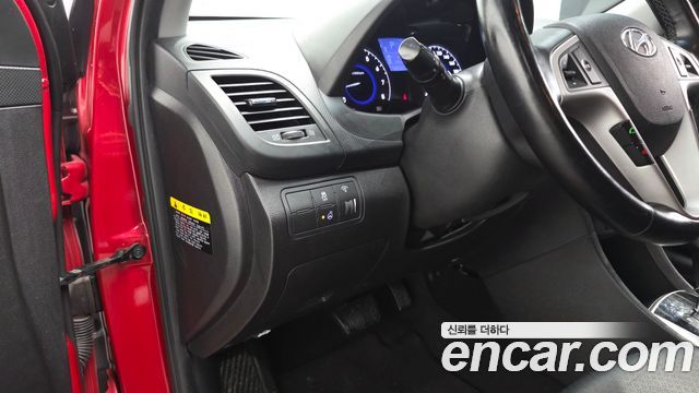 Hyundai Accent 2014 — photo 19