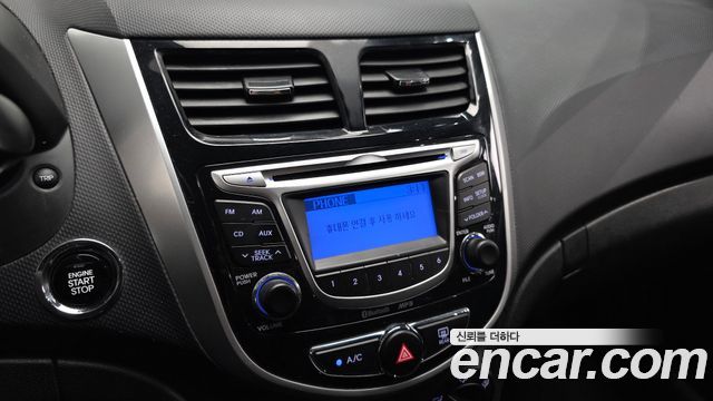 Hyundai Accent 2014 — photo 21