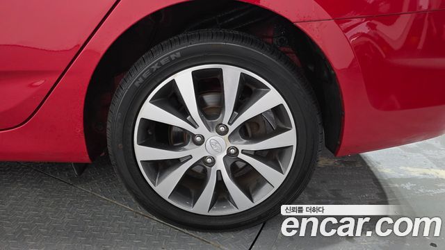 Hyundai Accent 2014 — photo 7