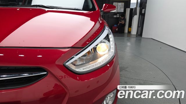 Hyundai Accent 2014 — photo 8