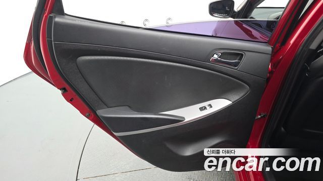 Hyundai Accent 2014 — photo 15