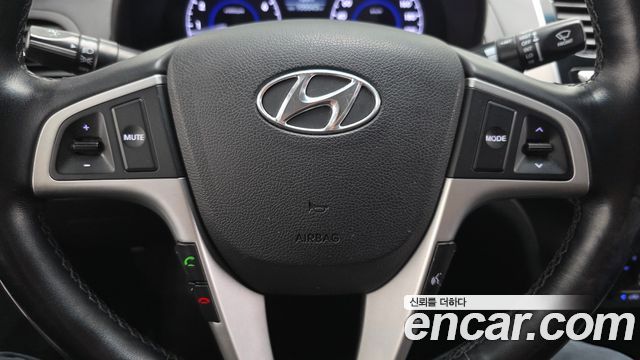 Hyundai Accent 2014 — photo 30