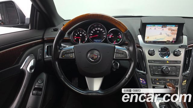 Cadillac CTS 2011 — photo 13