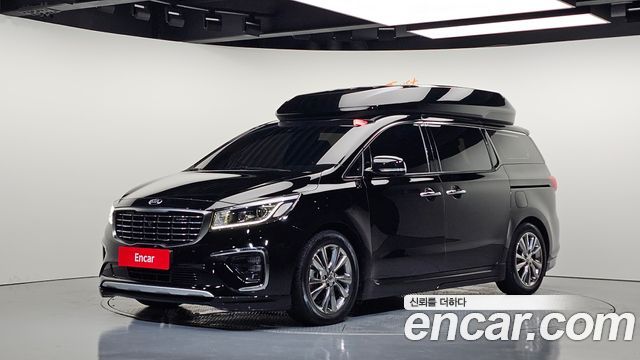Kia Canival 2019 — photo 1