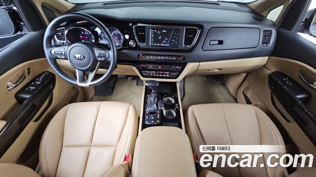 Kia Canival 2019 — photo 7