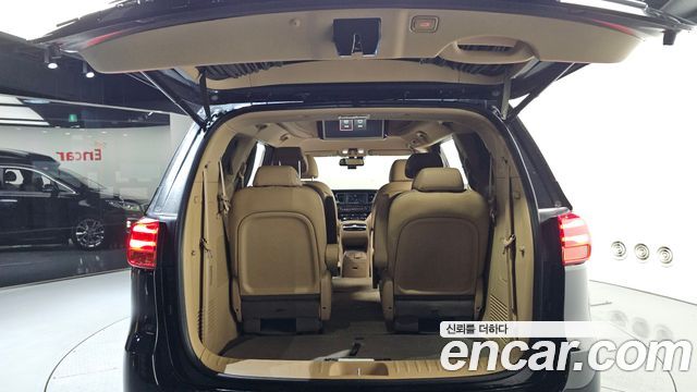 Kia Canival 2019 — photo 20
