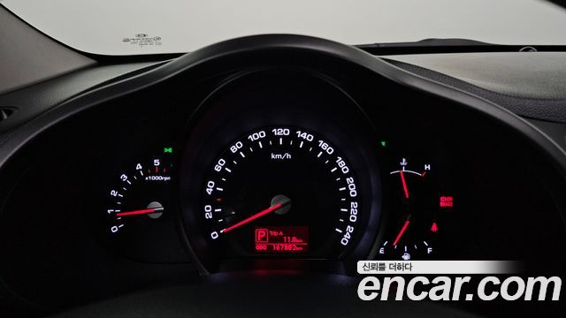Kia Sportage 2012 — photo 8