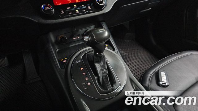 Kia Sportage 2012 — photo 9