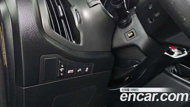 Kia Sportage 2012 — photo 16