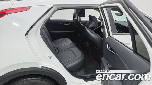 Kia Niro 2023 — photo 11