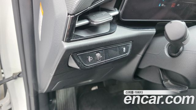 Kia Niro 2023 — photo 12