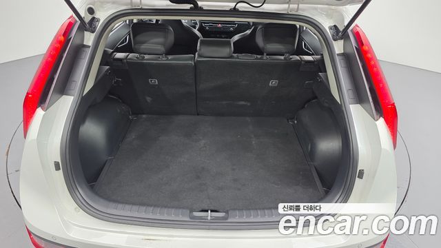Kia Niro 2023 — photo 20