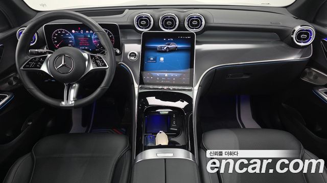 Mercedes-Benz GLC-Class 2025 — photo 10
