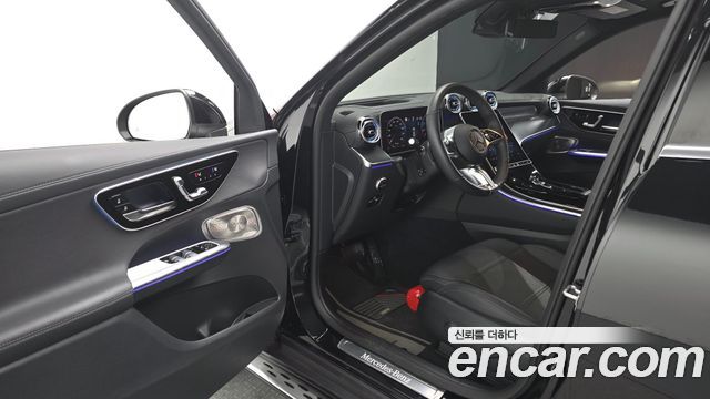 Mercedes-Benz GLC-Class 2025 — photo 13