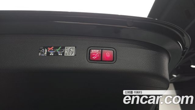 Mercedes-Benz GLC-Class 2025 — photo 26