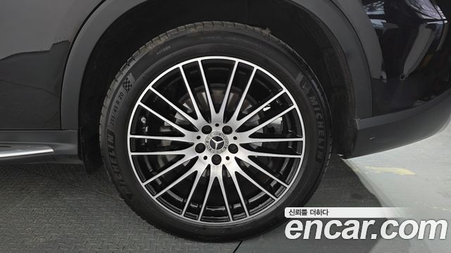 Mercedes-Benz GLC-Class 2025 — photo 7
