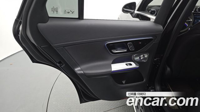 Mercedes-Benz GLC-Class 2025 — photo 15