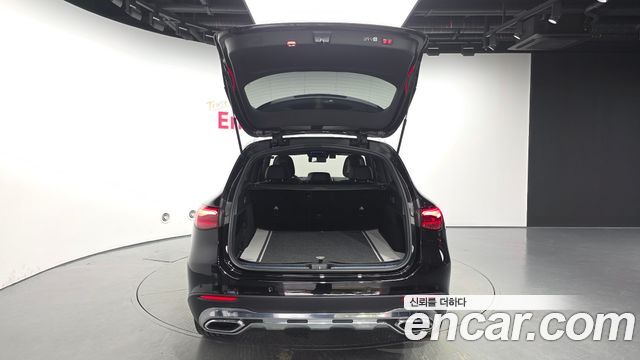 Mercedes-Benz GLC-Class 2025 — photo 28