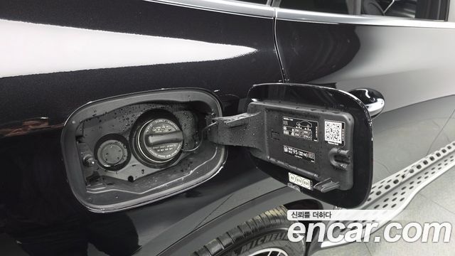 Mercedes-Benz GLC-Class 2025 — photo 35