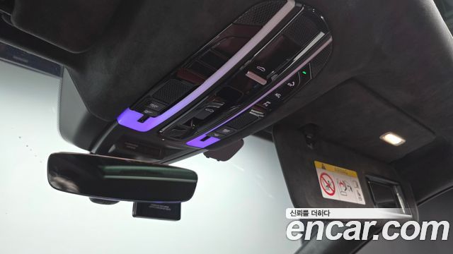 Porsche Cayenne 2019 — photo 29