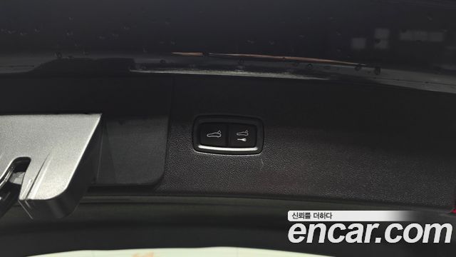 Porsche Cayenne 2019 — photo 33