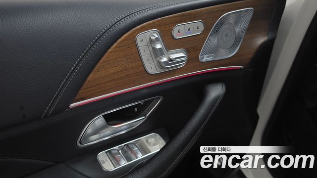 Mercedes-Benz GLE-Class 2019 — photo 18