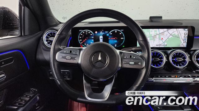 Mercedes-Benz EQB 2023 — photo 13