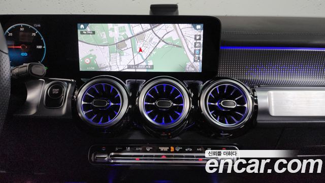 Mercedes-Benz EQB 2023 — photo 14