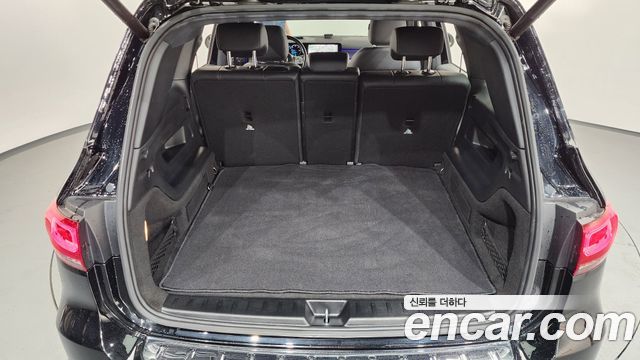 Mercedes-Benz EQB 2023 — photo 20