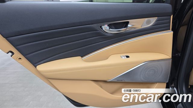 Kia K9 2022 — photo 15