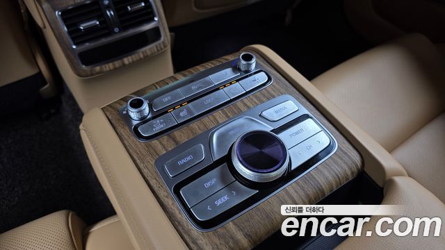 Kia K9 2022 — photo 28